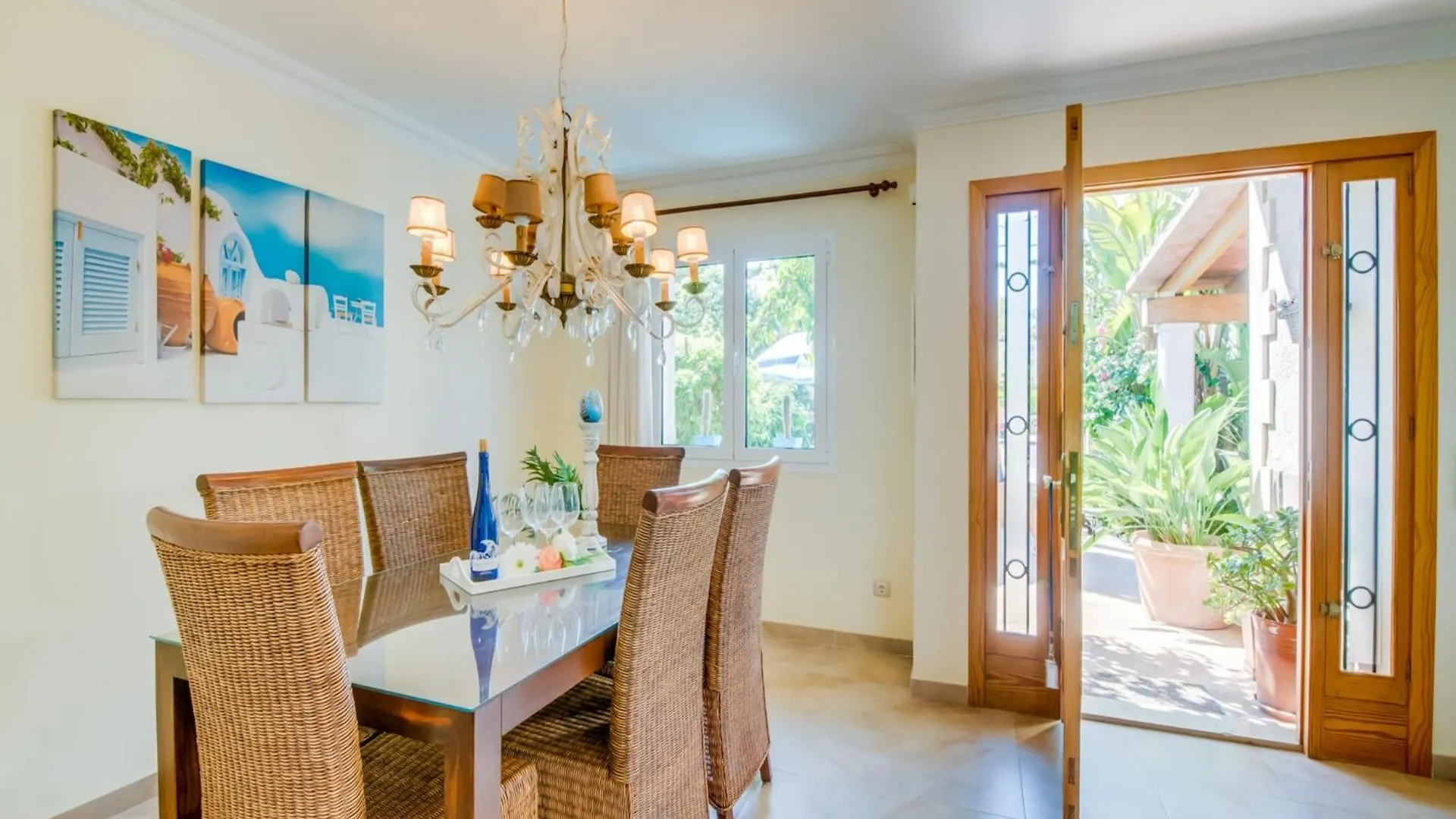 Holiday Home In Puerto De Alcudia  알쿠디아 항구