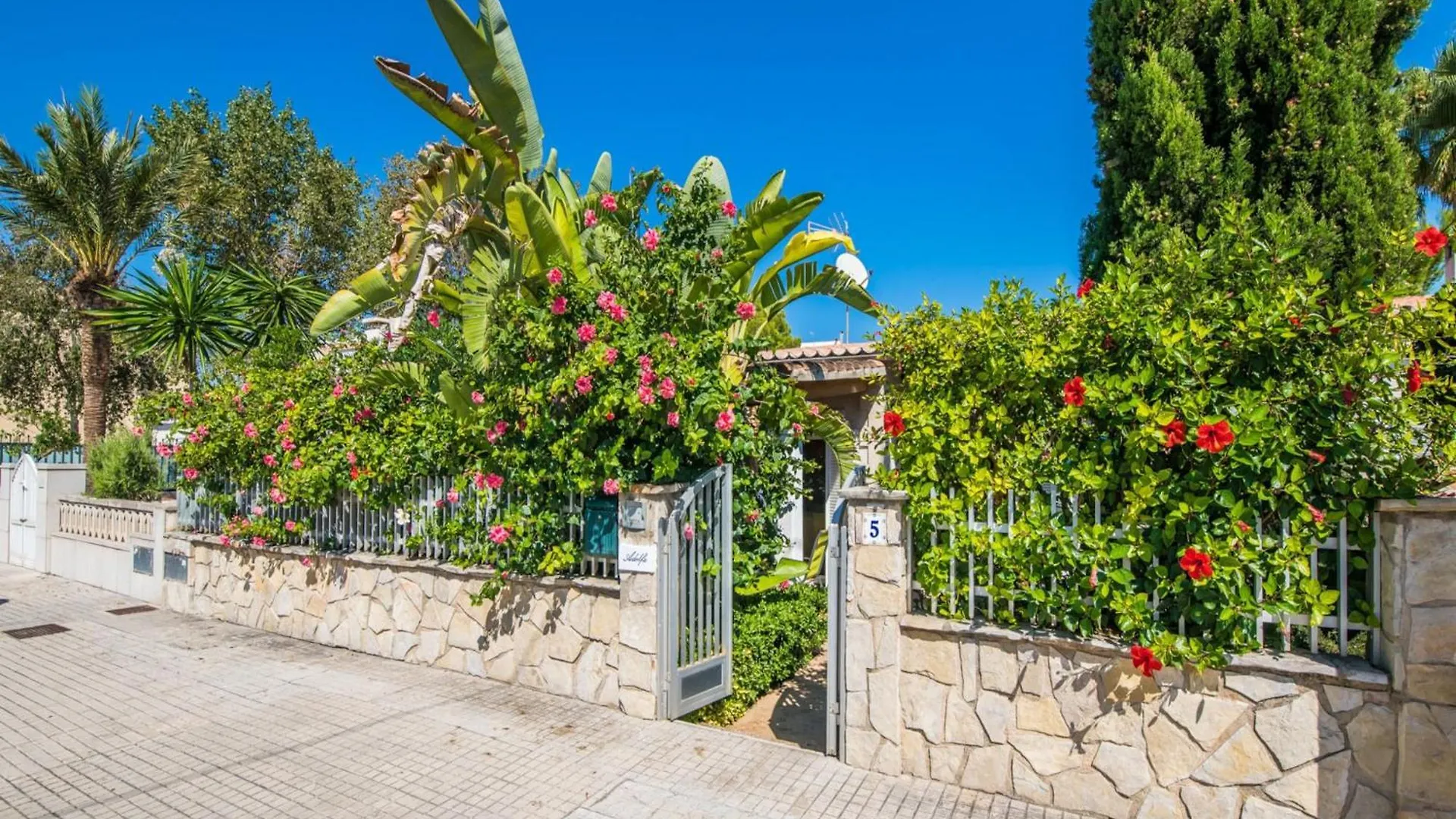 Holiday Home In Puerto De Alcudia 0*, 알쿠디아 항구